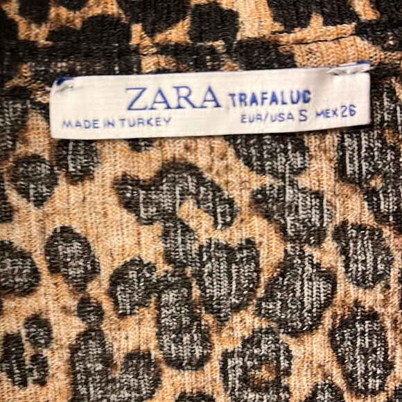 ZARA Cheetah Shirt - Picture 2 of 6